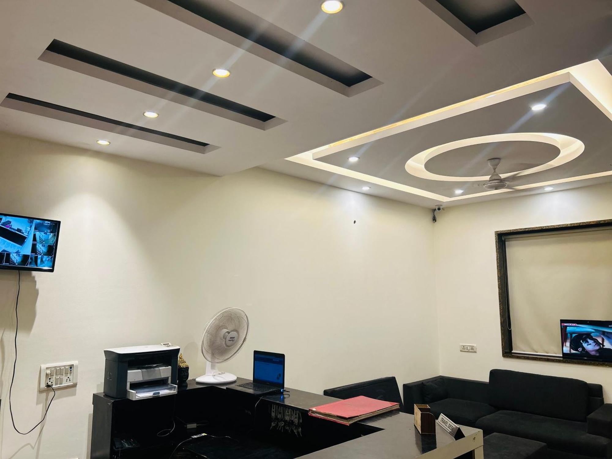 Hotel Aerocity Golden Close To New Delhi Airport Eksteriør billede
