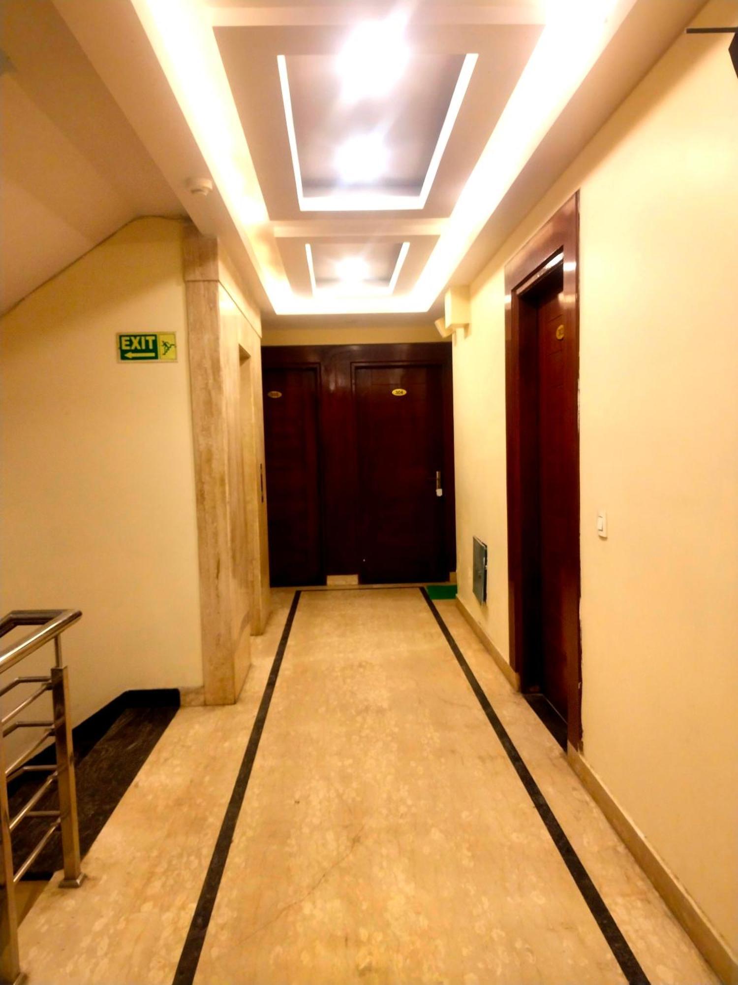 Hotel Aerocity Golden Close To New Delhi Airport Eksteriør billede